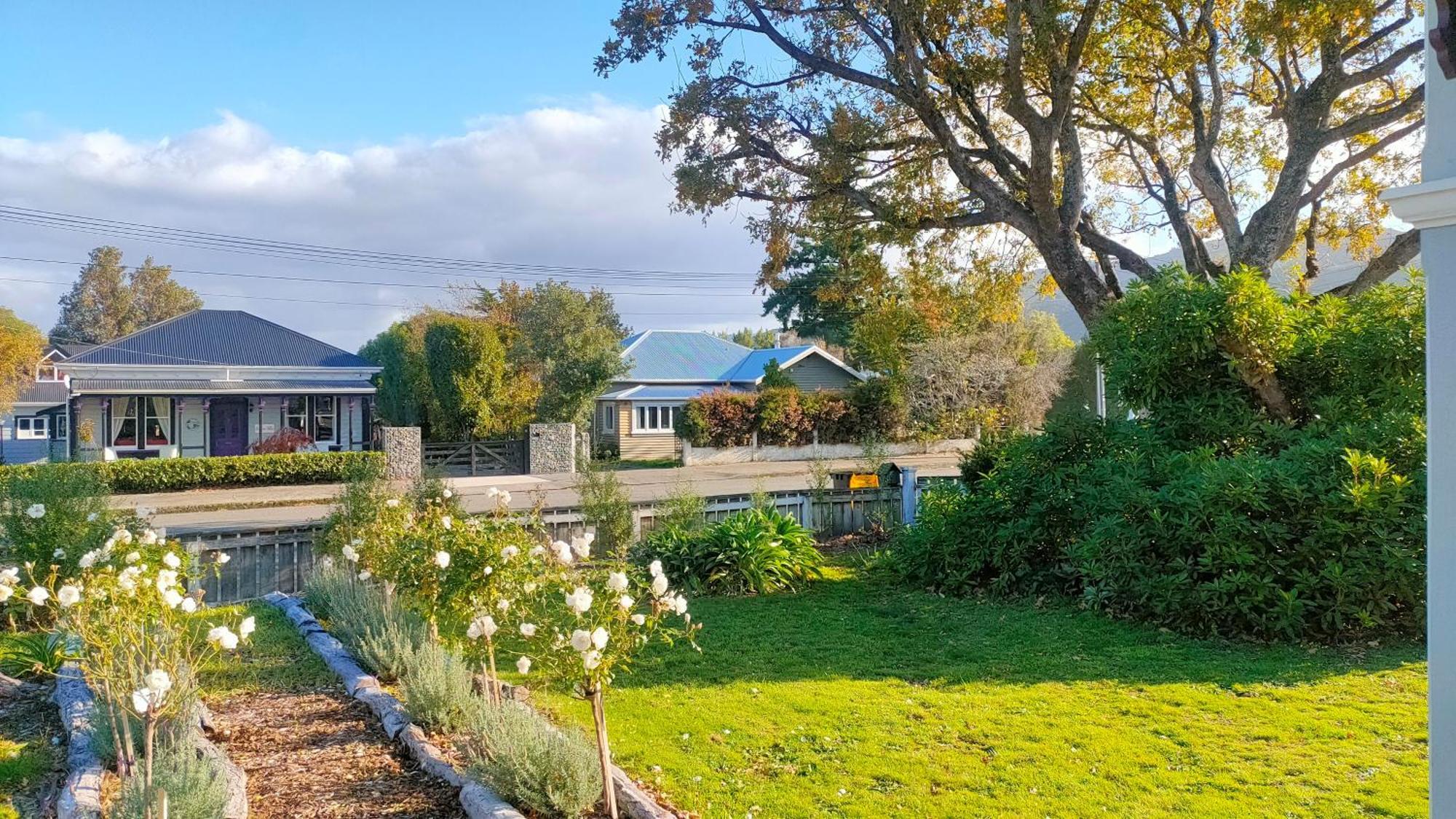 The Oaks- A Beautifully Appointed 1890S Villa Featherston Exteriér fotografie
